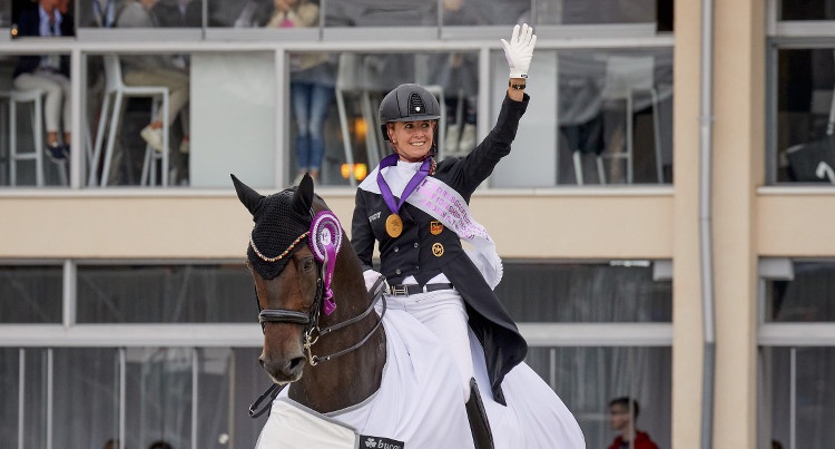 Jessica von Bredow-Werndl (GER) & TSF Dalera BB (Easy Game x Handryk), fot. FEI/Liz Gregg