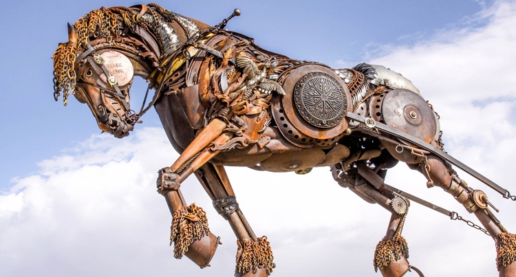 Niesamowite rzeźby koni autorstwa Johna Lopeza