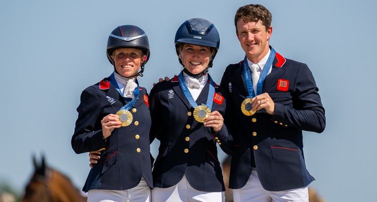 Wielka Brytania na podium, fot. FEI/Benjamin Clark