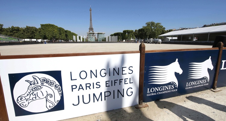Paris Eiffel Jumping 2015