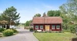  Uroczy dom ze stajnią na szwedzkim odludziu
